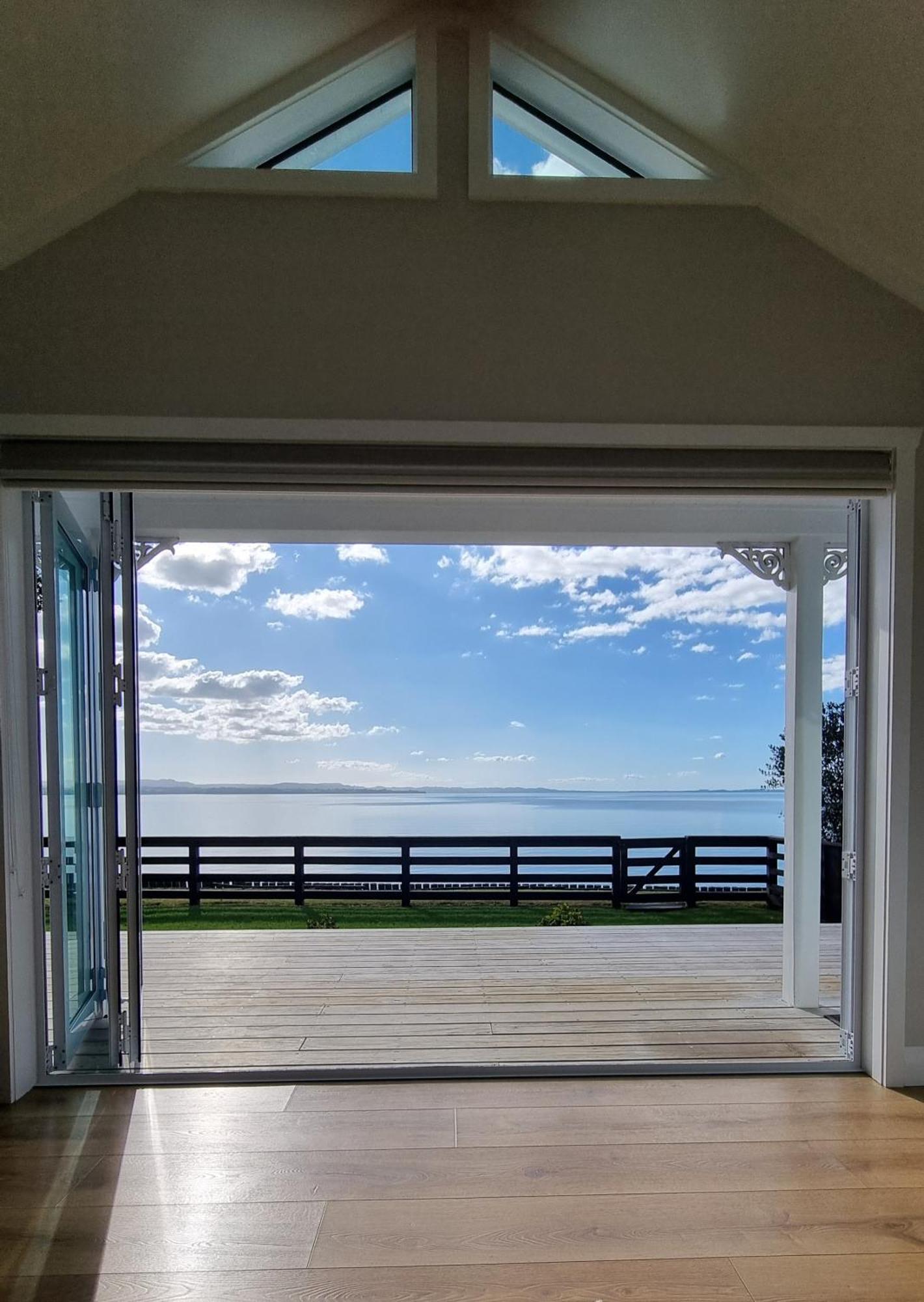Red Rock Cottage, Beachfront Luxury Clarks Beach Exterior foto
